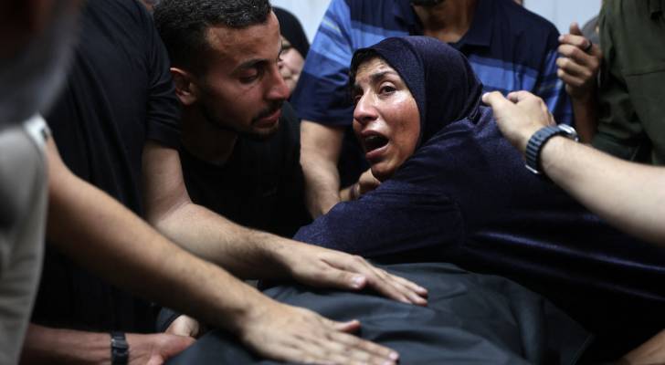 تدهور الأوضاع الصحية في غزة: ارتفاع عدد الشهداء والإصابات إلى مستويات قياسية مع استمرار القصف
