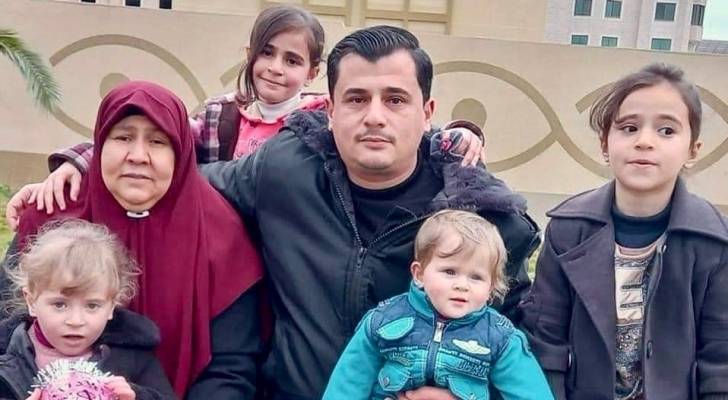 الشهيد معتز وديع سالم وعائلته
