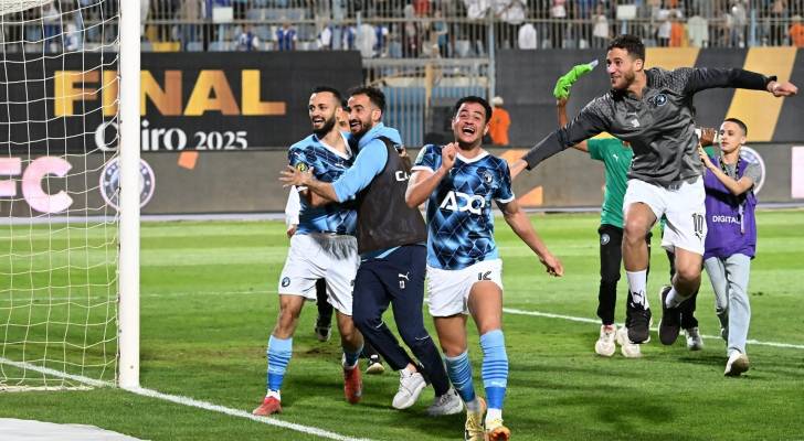 ثلاث قارات... ثلاثة أبطال جدد في عالم كرة القدم