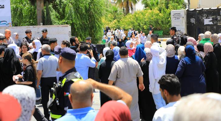 طلبة توجيهي في عمان