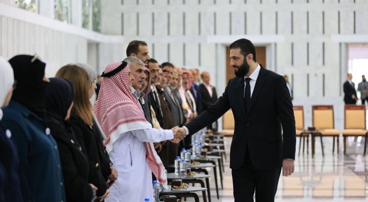 الشرع يجتمع مع وجهاء وأعيان محافظة القنيطرة والجولان