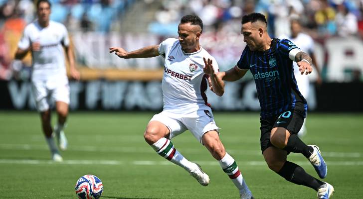 فلومينينسي البرازيلي يهزم وصيف دوري أبطال أوروبا