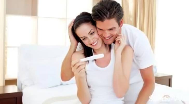 بعد 18 عاما من الانتظار.. الذكاء الاصطناعي يساعد زوجين على الحمل