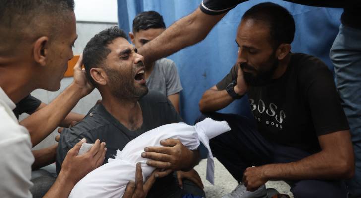 الحزن على الشهداء في غزة