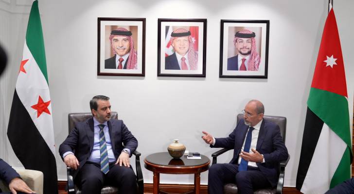 وزير الخارجية وشؤون المغتربين الأردني أيمن الصفدي ووزير الخارجية والمغتربين السوري