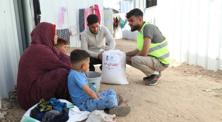 مساعدات انسانية أردنية للأهل في غزة