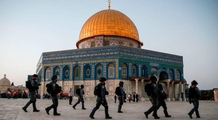 قوات الاحتلال في رحاب المسجد الأقصى