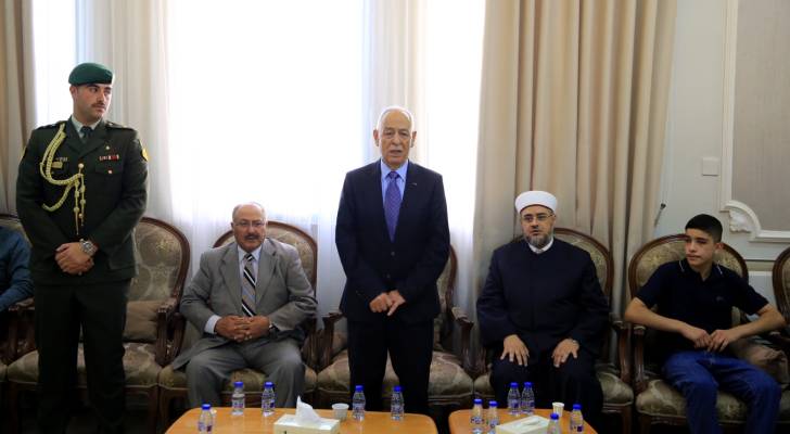 العيسوي ينقل تعازي الملك وولي العهد إلى عموم عشيرة المعايطة