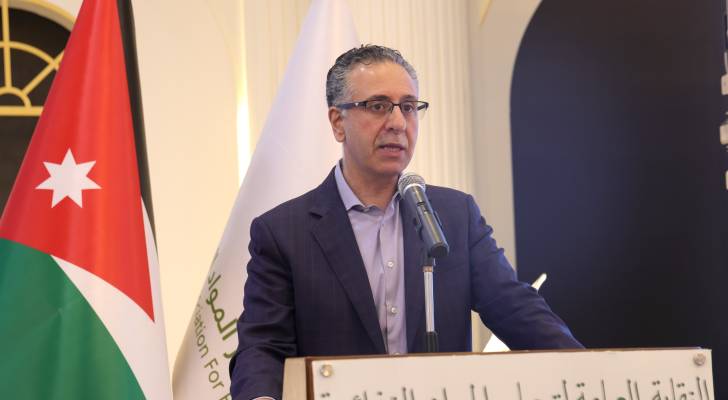 وزير الصناعة والتجارة والتموين المهندس يعرب القضاة