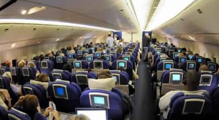 جدل واسع في الهند بعد واقعة اعتداء على راكب داخل طائرة..فيديو