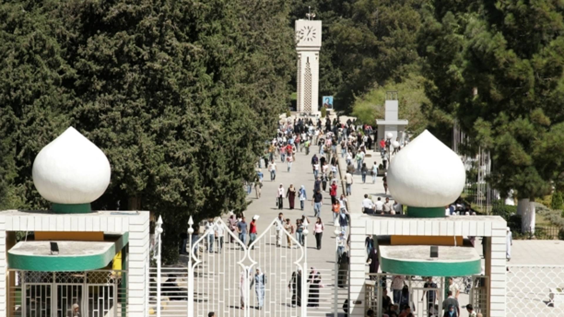 إعلان مهم صادر عن وحدة تنسيق القبول الموحد بشأن الالتحاق في الجامعات الأردنية الرسمية