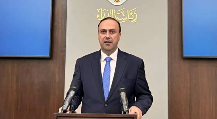 المومني