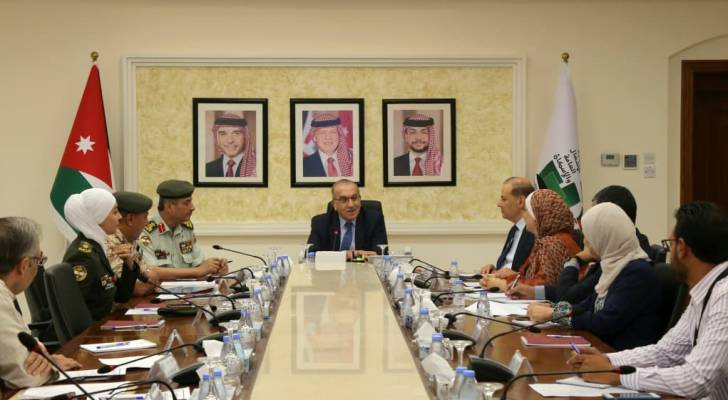 وزير الأشغال العامة والإسكان يتابع عن تقدم العمل في مستشفيي معان العسكري والحكومي