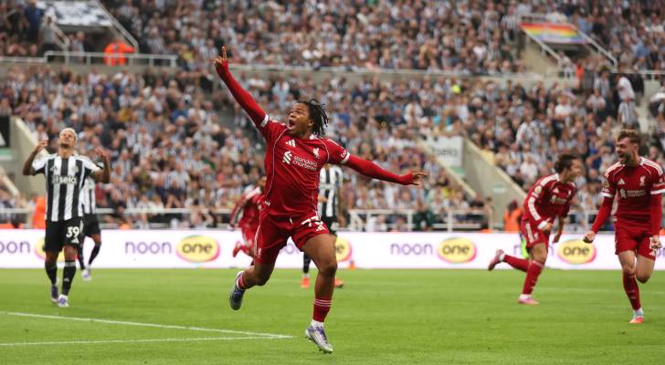ليفربول يقلب الطاولة ويفوز على نيوكاسل بنتيجة 3-2