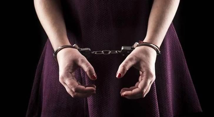 سيدة أجنبية تدير وكراً للأعمال المنافية للآداب مقابل المال في القاهرة