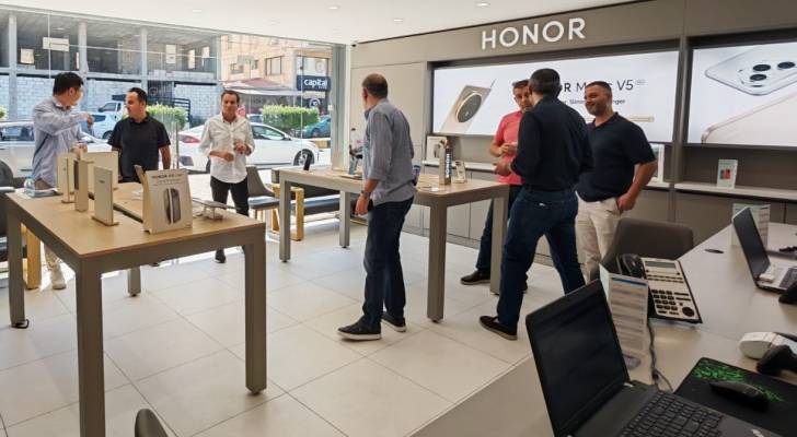 HONOR تفتتح مركز خدمة ومتجر جديد في إربد – الأردن