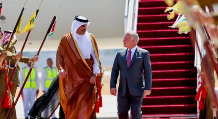 الملك يرحب بأمير قطر في الأردن: تجمعنا أخوة وسنواصل العمل لخدمة القضايا العربية