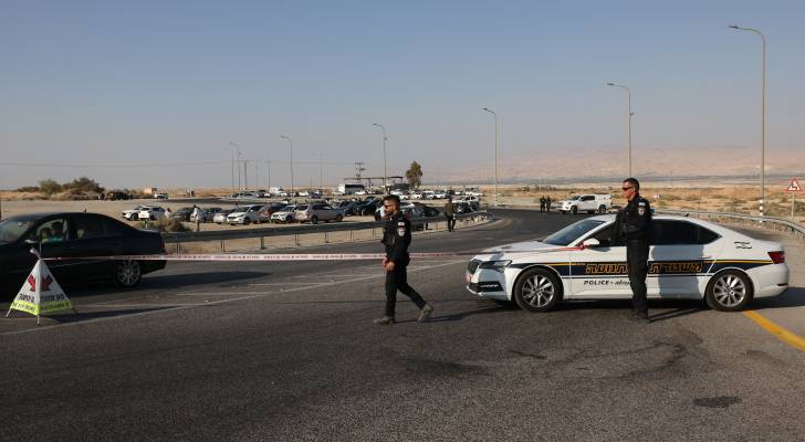 جيش الاحتلال يكشف هوية قتيليه في عملية معبر اللنبي.. صور