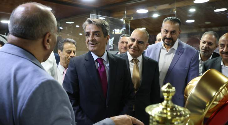 وزير الشباب يهنئ سيدات الفحيص باللقب العربي ويؤكد أهمية الدعم الملكي للرياضة الأردنية