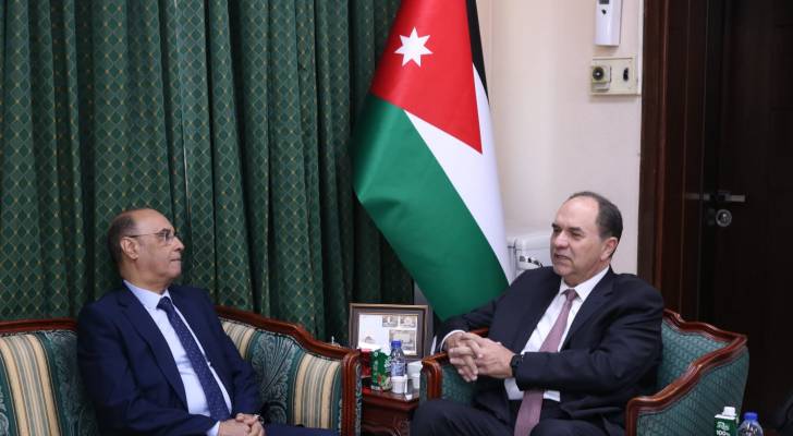 وزير العدل الدكتور بسام التلهوني والسفير المغربي لدى المملكة فؤاد اخريف