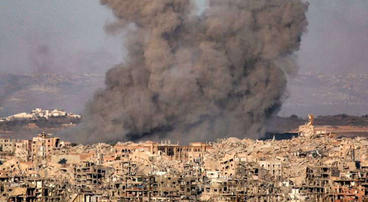 قصف عنيف للاحتلال الاسرائيلي على قطاع غزة.. ارشيفية