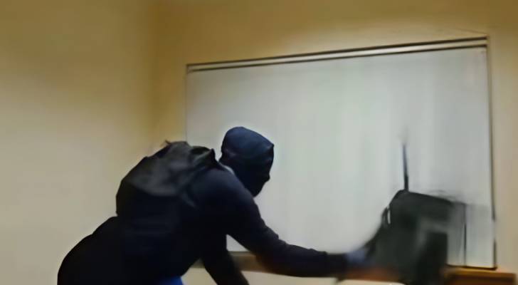 ناشطون يستهدفون شركة أمنية لحمايتها مصنعا ينتج أسلحة للاحتلال