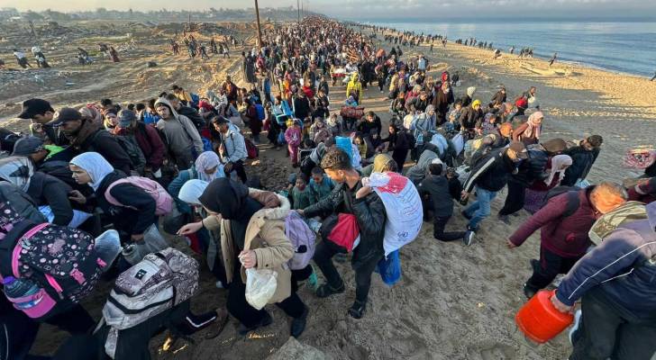 بدء عودة النازحين إلى مدينة غزة والشمال عبر شارعي الرشيد وصلاح الدين