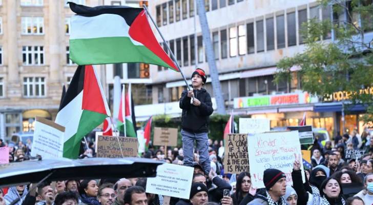 مظاهرة داعمة للقضية الفلسطينية في احدى الدول الاوروبية.. ارشيفية