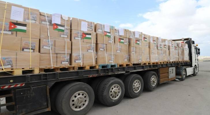 مساعدات أردنية بطريقها الى قطاع غزة