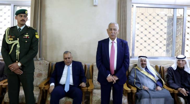 مندوبا عن الملك وولي العهد. العيسوي يعزي عشيرتي الشخاترة وأبو وندي