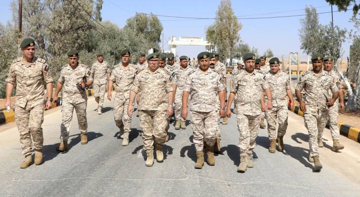 المساعد للتخطيط والتنظيم والموارد الدفاعية يفتتح مبان جديدة بمجموعة المهن والأشغال العسكرية