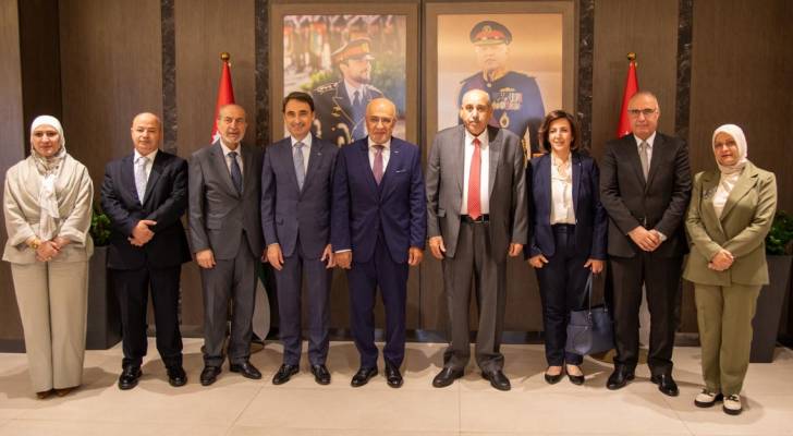 القاضي يلتقي رئيس وأعضاء مجلس مفوضي الهيئة المستقلة للانتخاب