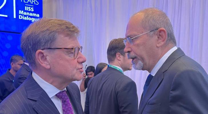 وزير الخارجية الأردني أيمن الصفدي ووزير الخارجية الألماني، يوهان فاديفول