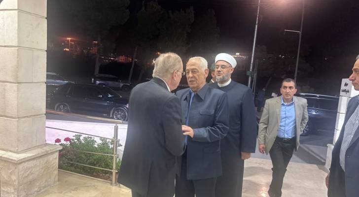 مندوبا عن الملك وولي العهد. العيسوي يعزي آل الملقي والجندي
