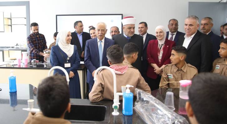 رئيس الديوان الملكي الهاشمي، يوسف حسن العيسوي