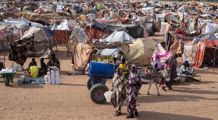 الالاف من السودانين يفرون من مناطق القتال.. ارشيفية