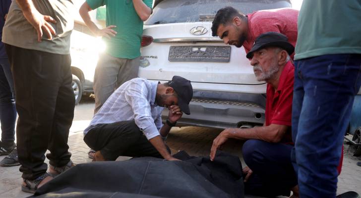 انتشال شهيد في غزة.. ارشيفية