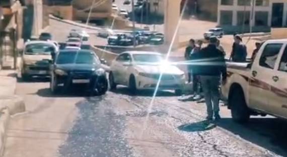 انسكاب الديزل على طريق في البترا