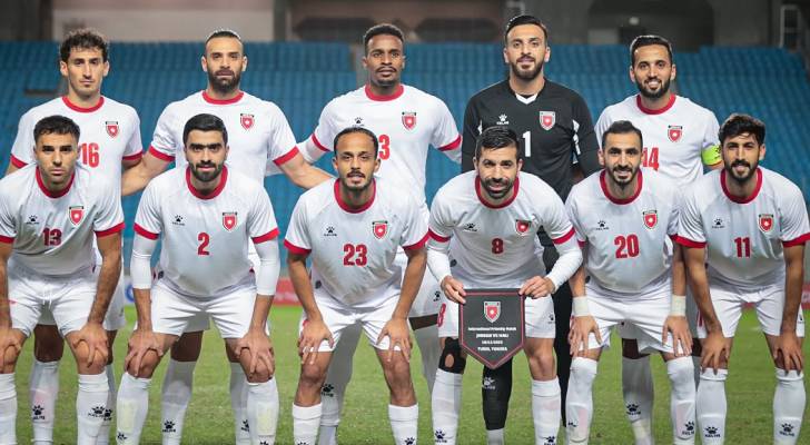 تشكيلة المنتخب الوطني خلال المباراة