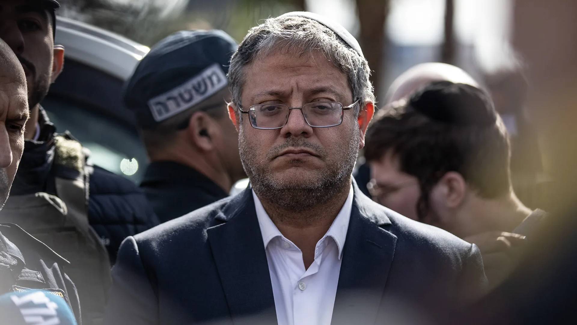 بن غفير يرفض أي استثناءات ويصر على إلزامية قانون إعدام الأسرى الفلسطينيين