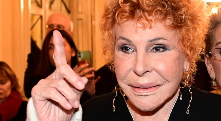 المغنية الإيطالية أورنيلا فانوني