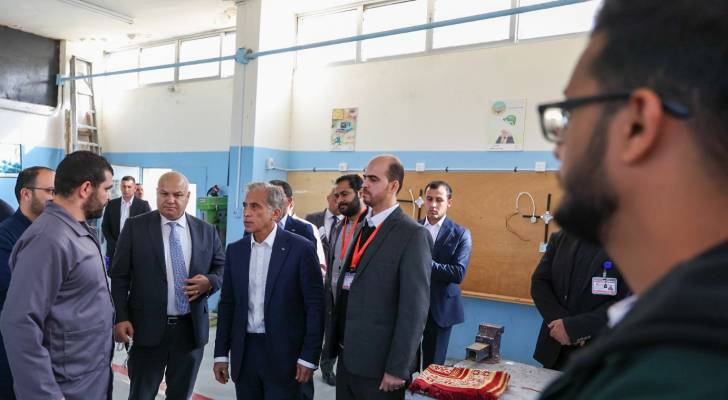 زيارة رئيس الوزراء لمعهد التدريب المهني في الهاشمية