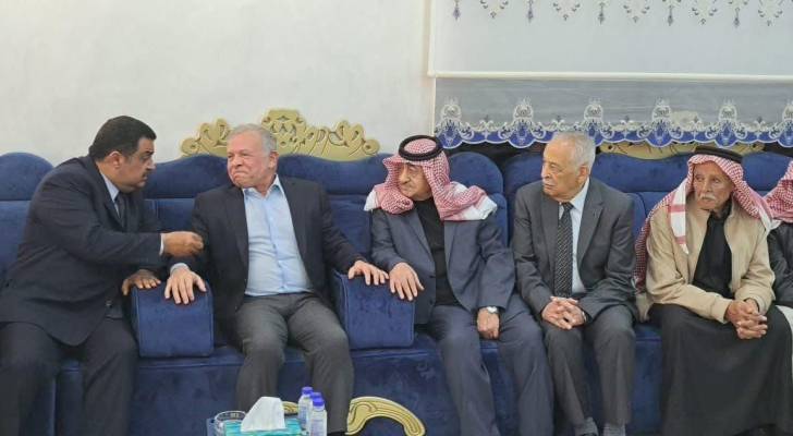 الملك يعزي بوفاة الشيخ جمال حديثة الخريشا