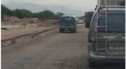 إعادة فتح طريق وادي عربة بالاتجاهين بعد إغلاقه بسبب السيول الجارفة