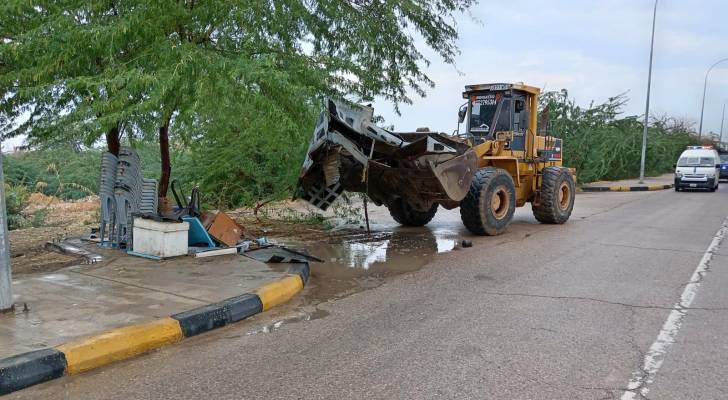 المناطق التنموية" تزيل "عشوائيات" البحر الميت وتهيئ بديلا شاطئيا منظما