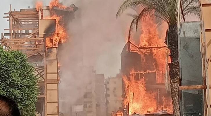 صور للحريق الذي اندلع الجمعة