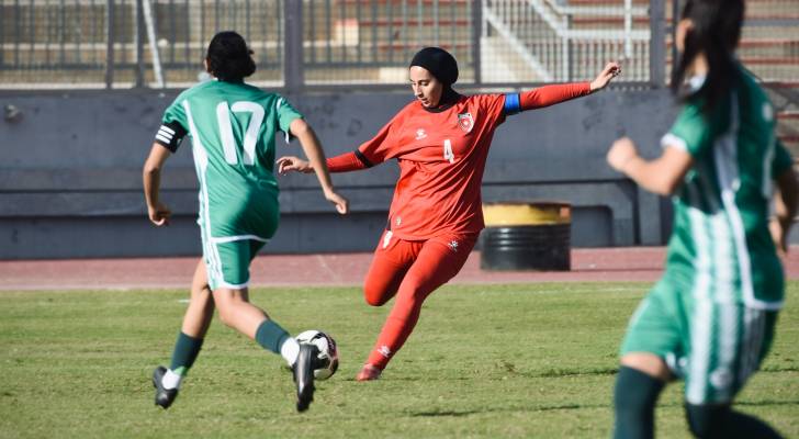 من مباراة الأردن والجزائر