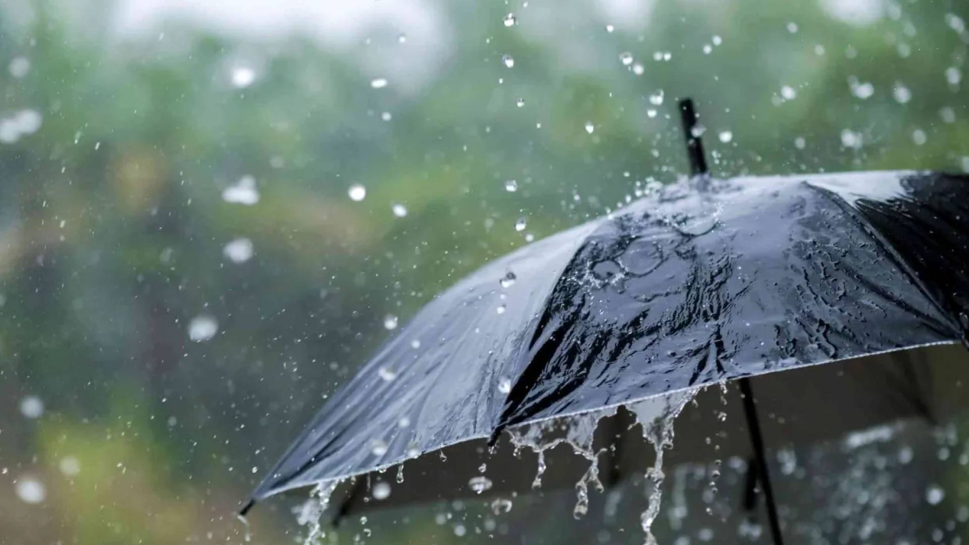 انخفاض طفيف في الحرارة الأحد وفرص محدودة للأمطار في شمال الأردن