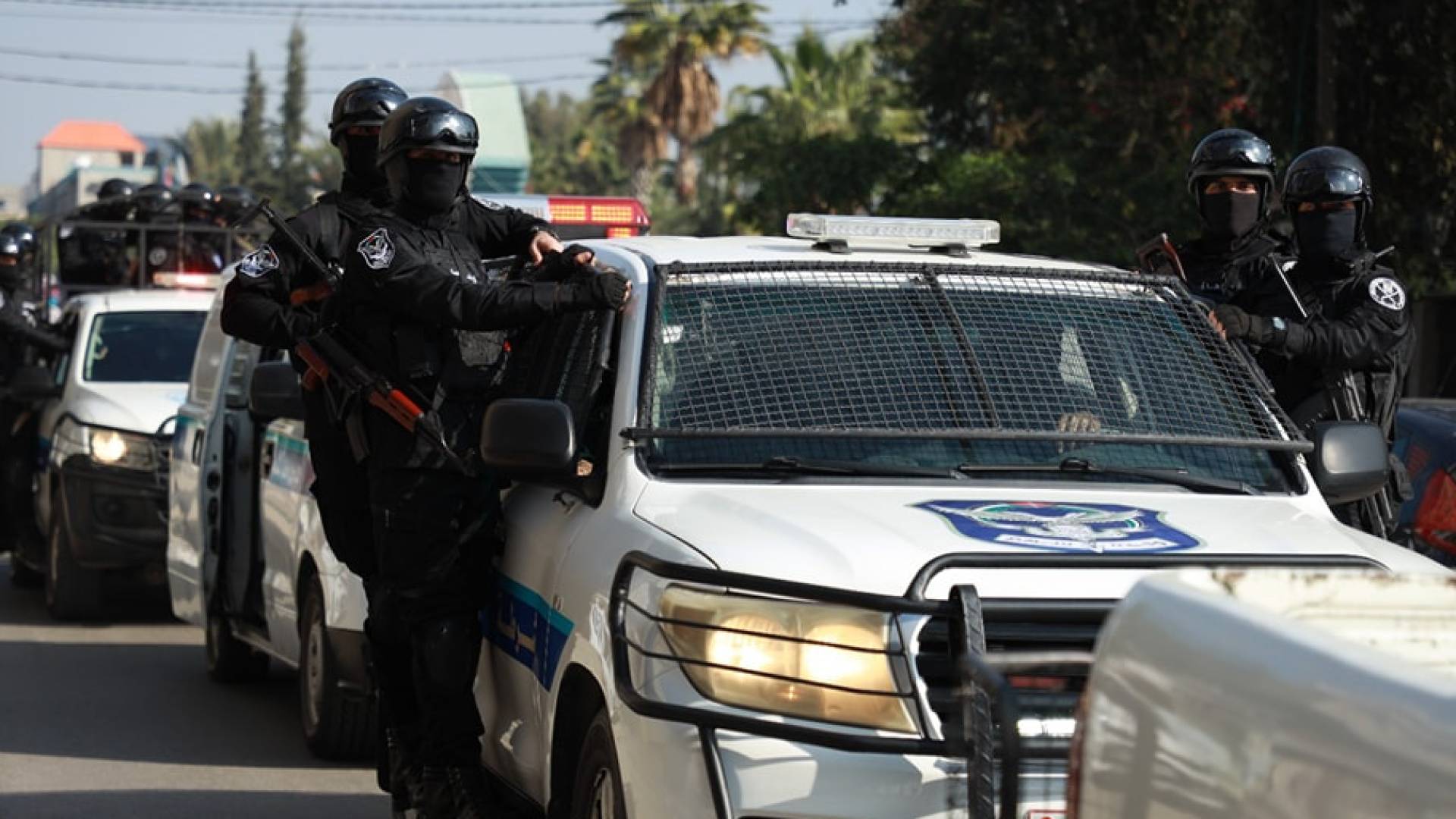 مصر تدرب الشرطة الفلسطينية لإدارة أمن غزة بعد الحرب تحت مظلة وطنية