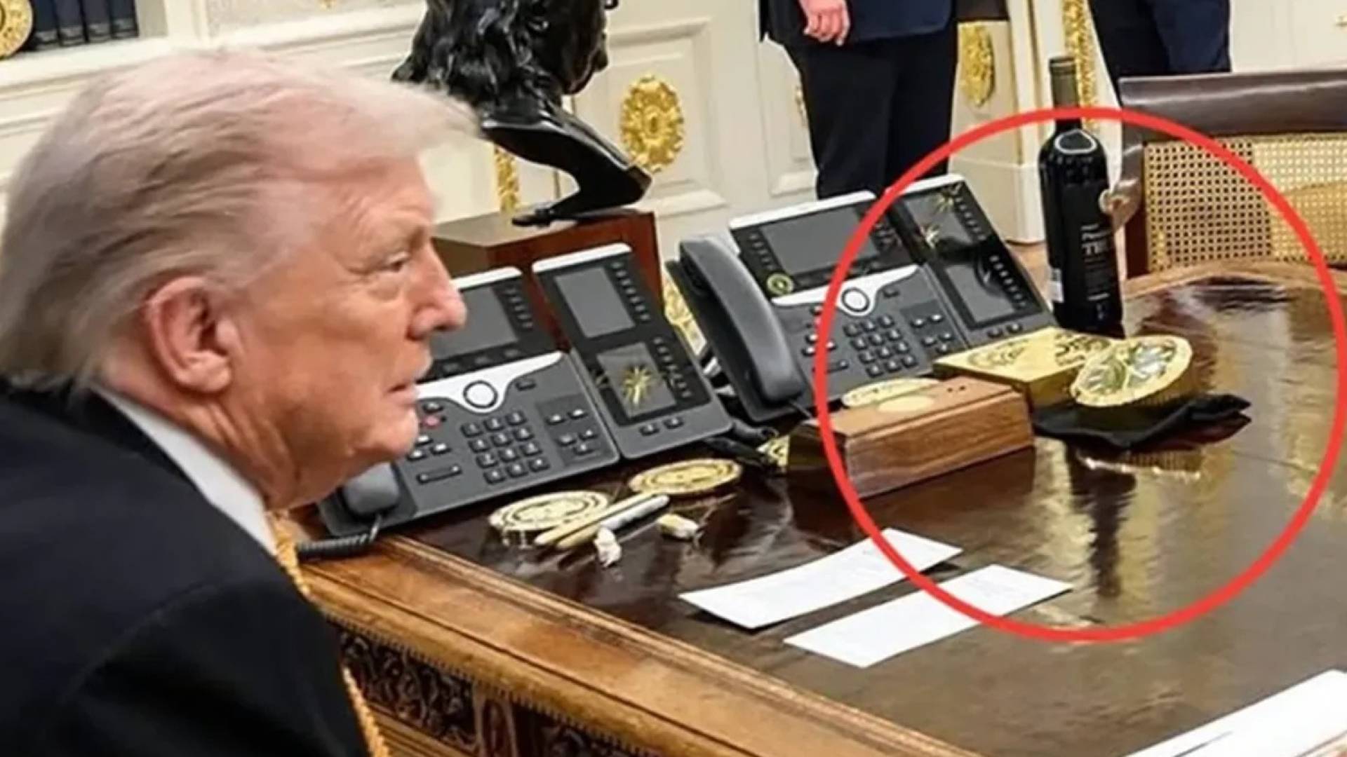 ساعة رولكس وسبيكة ذهب.. جدل يحيط بمكتب ترمب واتهامات بـ"شخصنة النفوذ الرئاسي"